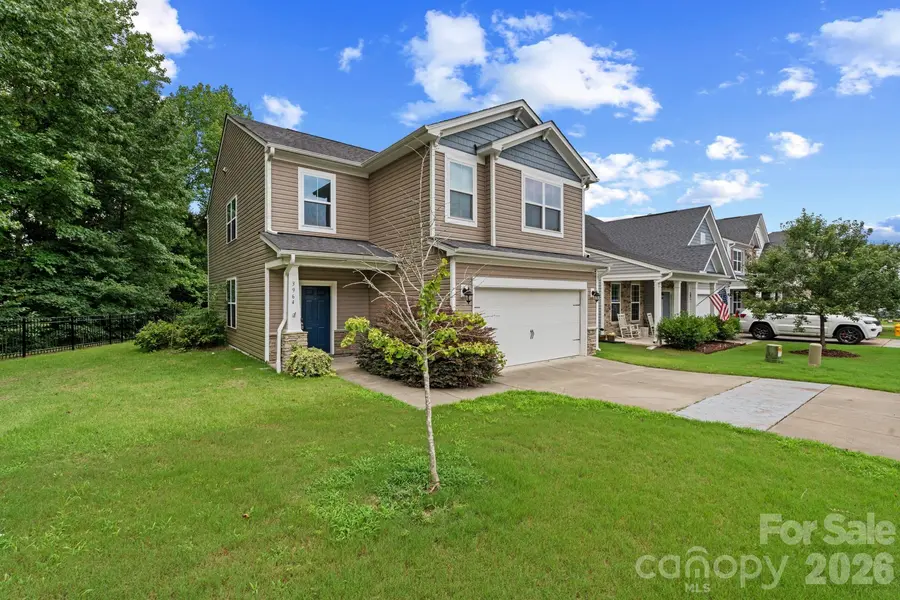 3964 White Kestrel DR, Raleigh, NC 27616