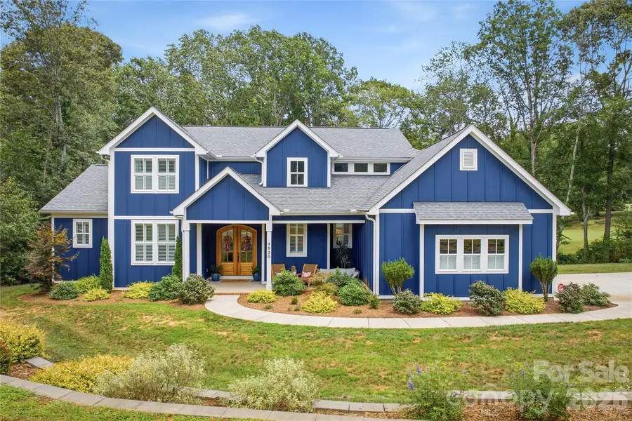 4820 Glen Hollow LN NE, Hickory, NC 28601