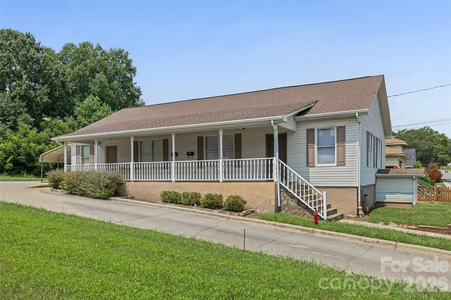 243 8th AVE, Cramerton, NC 28032