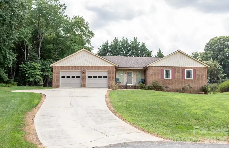 220 Sherwood DR #22, Taylorsville, NC 28681