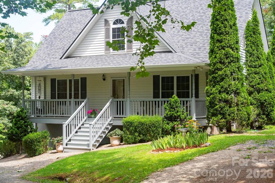 90 Pine Forest DR, Weaverville, NC 28787