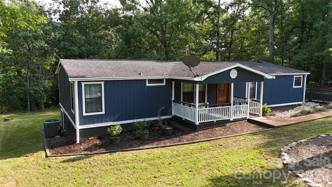 1120 Sandy Plains RD, Tryon, NC 28782