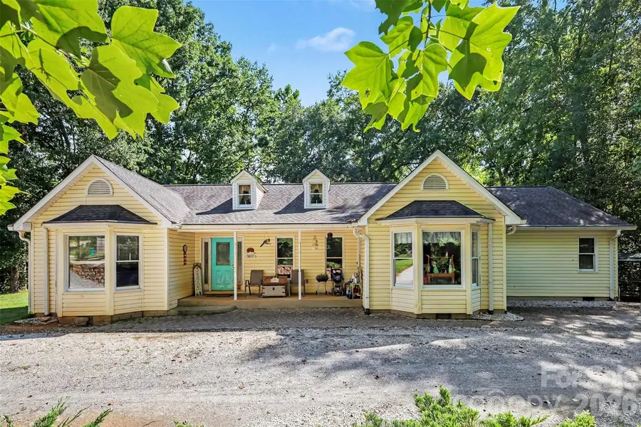 433 Foster Lake RD, Blacksburg, SC 29702