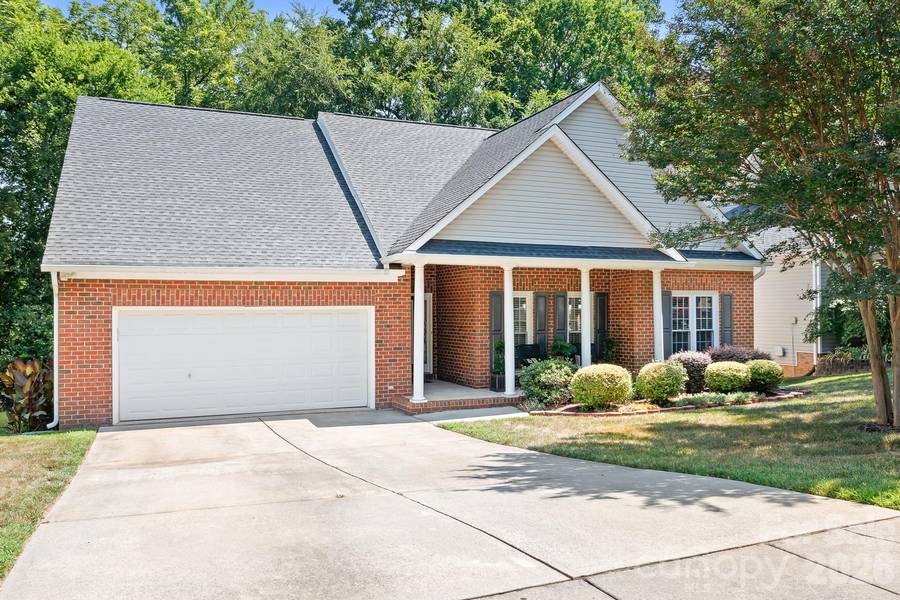 17324 Cambridge Grove DR, Huntersville, NC 28078