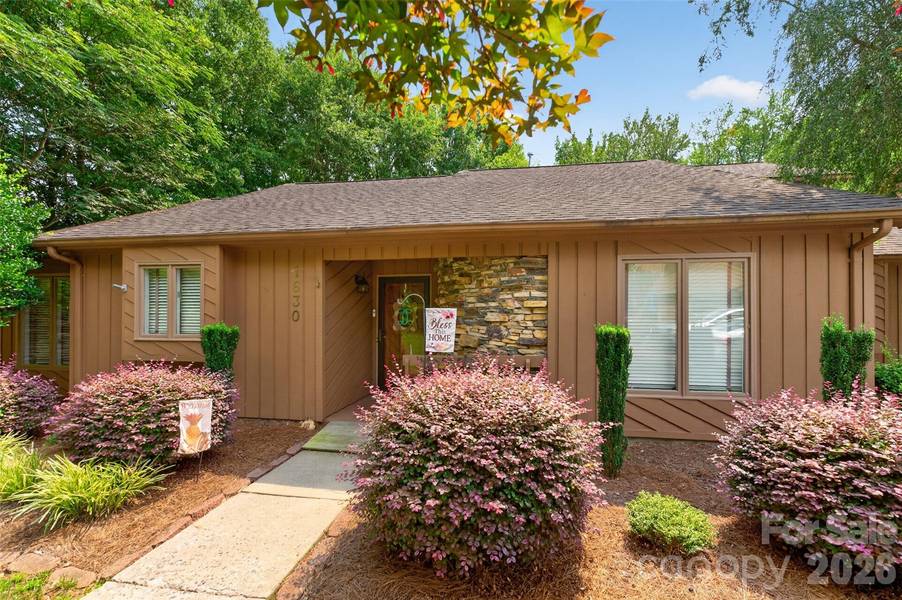 1630 12th ST NE, Hickory, NC 28601