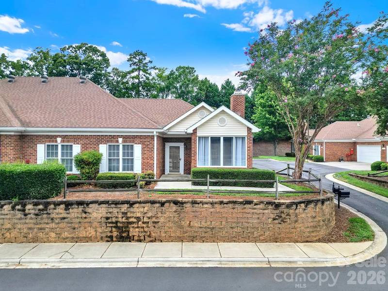 8368 Windsor Ridge DR, Charlotte, NC 28277