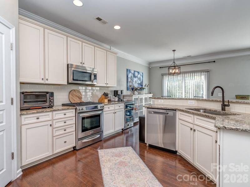 5951 Carrollton LN, Charlotte, NC 28210