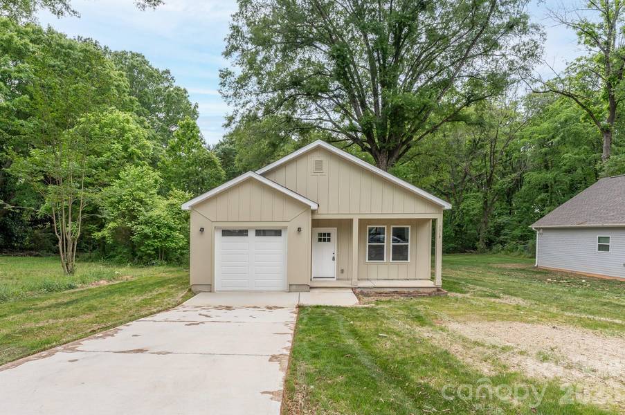 1019 N Ransom ST, Gastonia, NC 28052