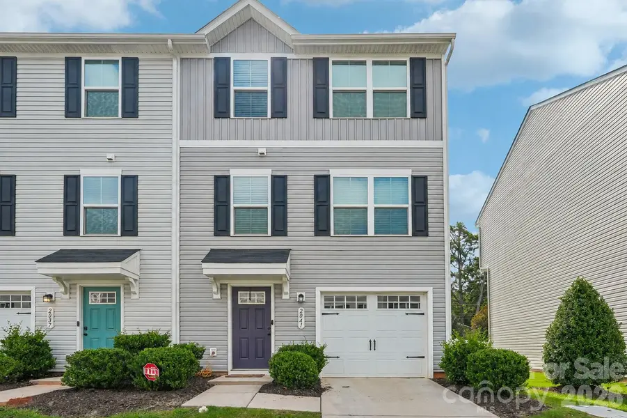 2041 Langer ST, Charlotte, NC 28214