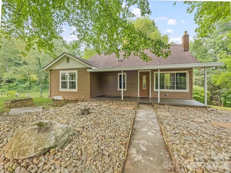 206 Terrell Cove RD, Canton, NC 28716