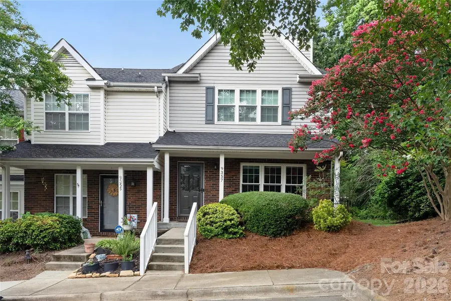 9357 Glenwater DR, Charlotte, NC 28262