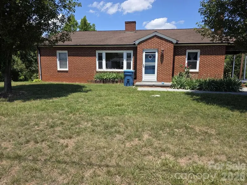 744 Pleasant Hill RD, Lenoir, NC 28645