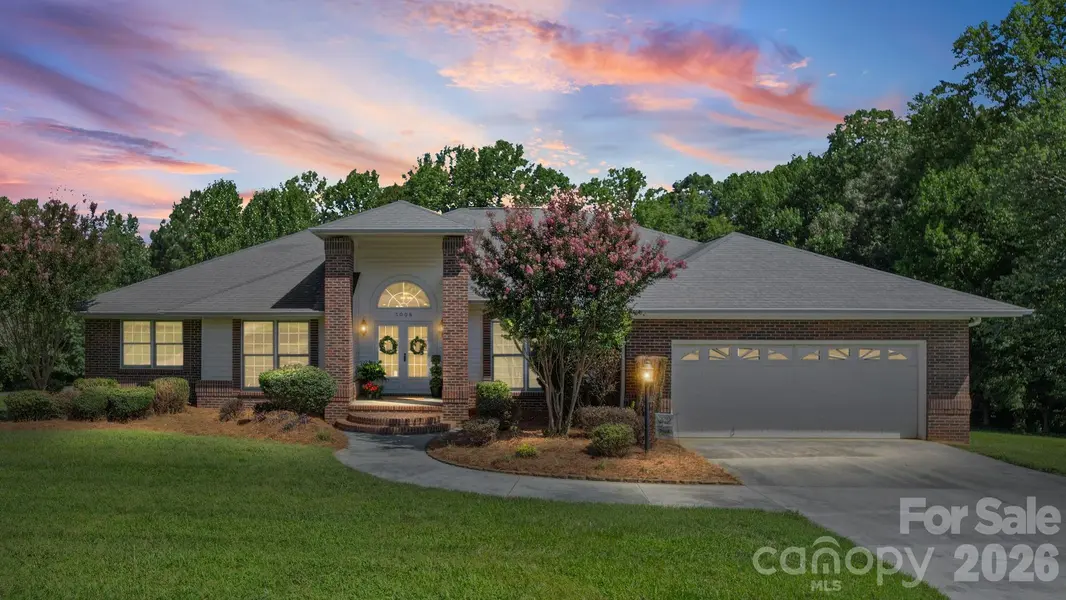 3008 Eaker DR, Cherryville, NC 28021