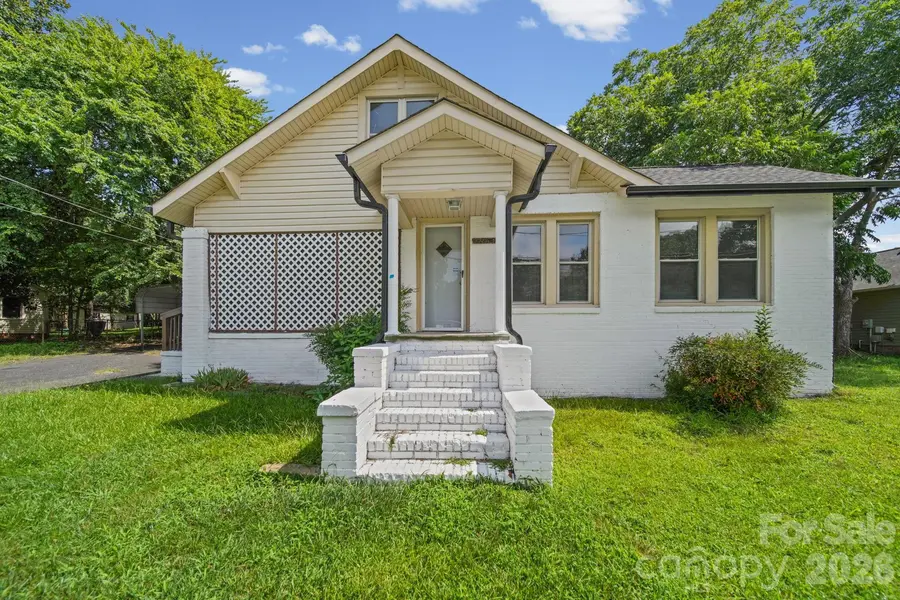 834 Murphy ST, Kannapolis, NC 28081