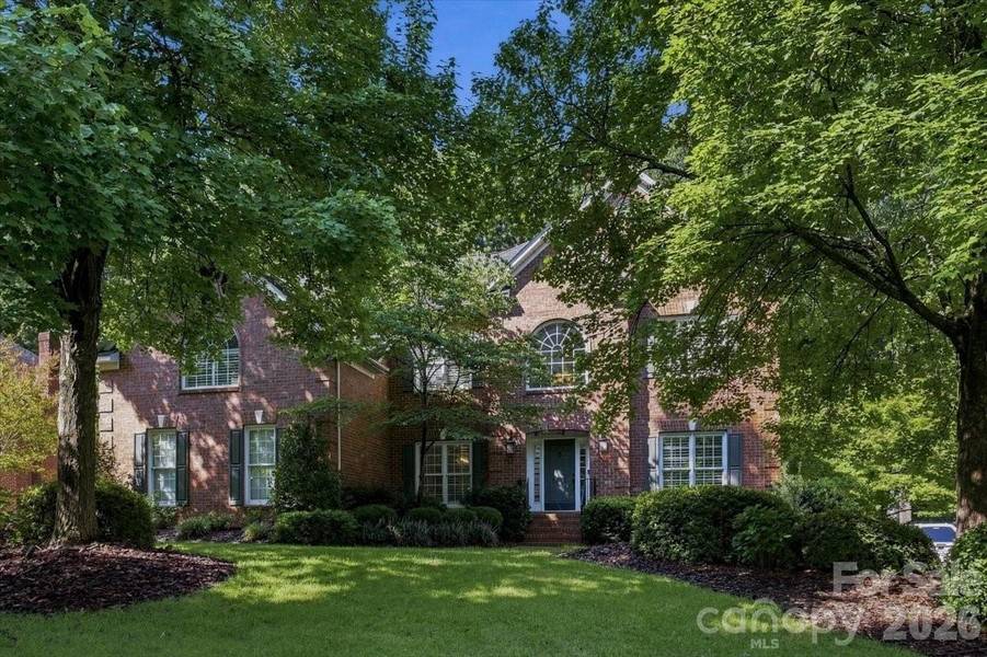 1210 Glynwater LN, Waxhaw, NC 28173