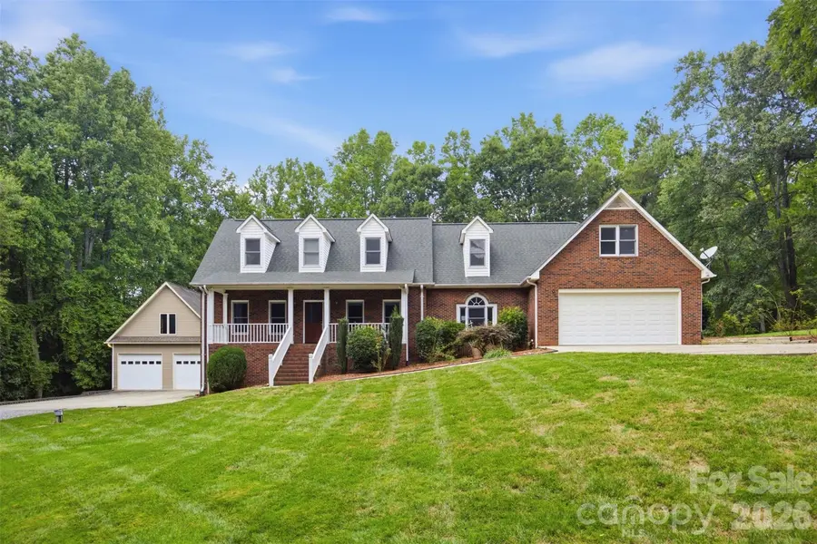 142 Griffin ST, Stanley, NC 28164