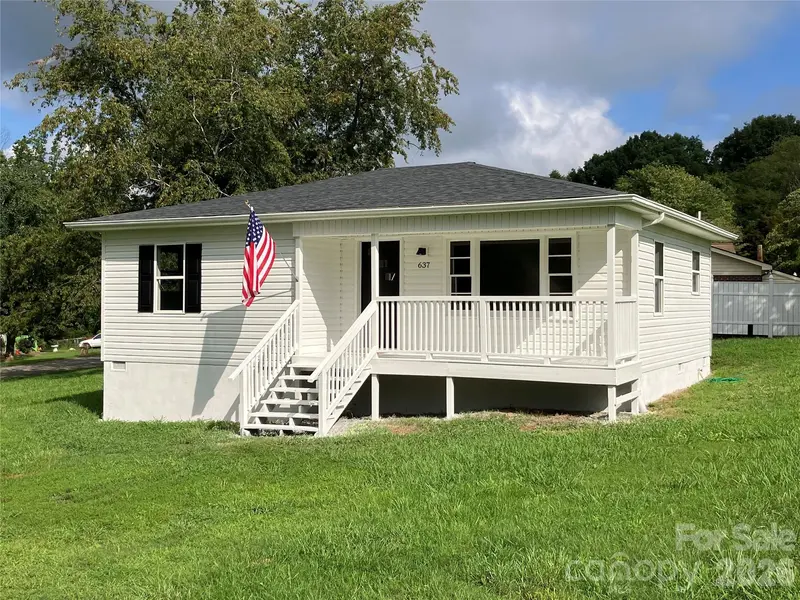 640 Hawthorne ST, Hudson, NC 28638