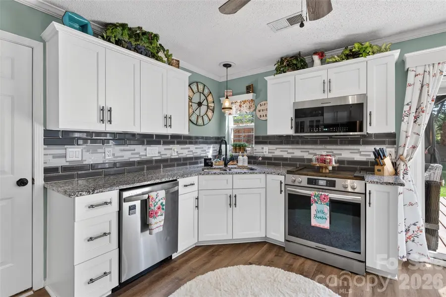 119 Milroy LN, Mooresville, NC 28115