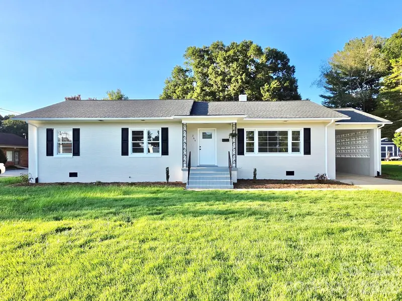 264 3rd AVE SW, Taylorsville, NC 28681