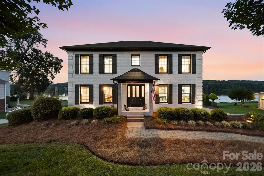 2682 Canvasback LN, Catawba, NC 28609