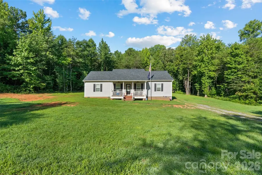 165 Rambler LN, Blacksburg, SC 29702