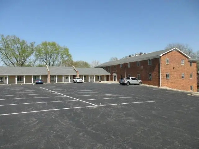 6317 NE Antioch Suite 108 RD, Gladstone, MO 64119