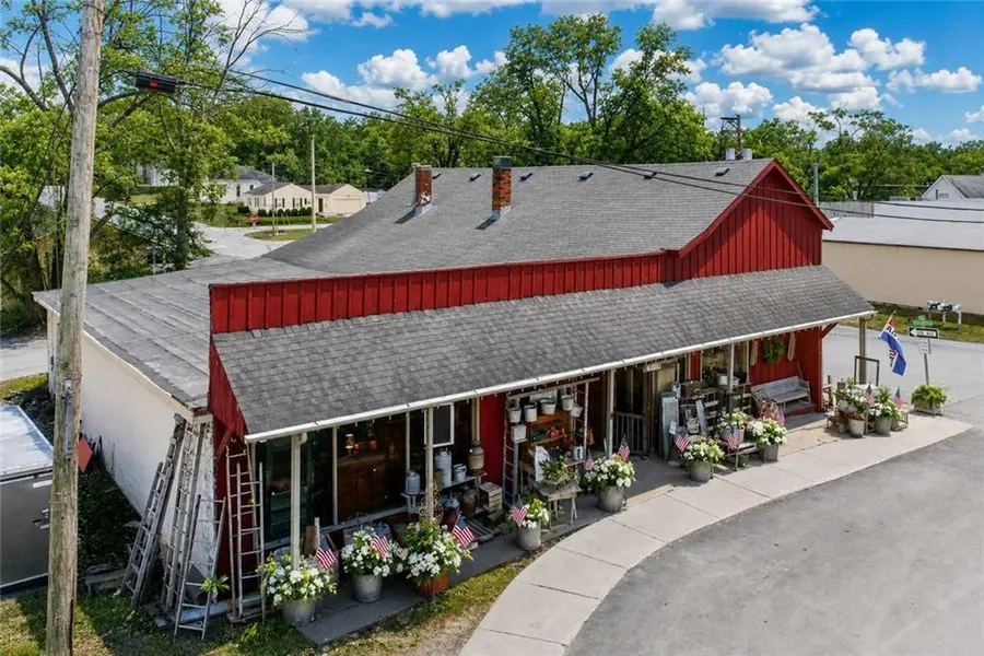 409 W Main ST, Greenwood, MO 64034