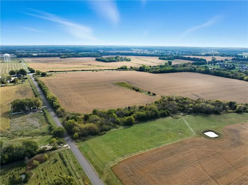 13104 S 7 HWY, Greenwood, MO 64034
