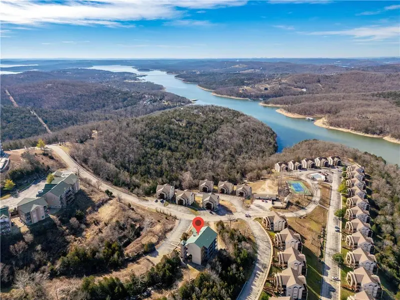 51 Eagles Ridge LN, Branson, MO 65616