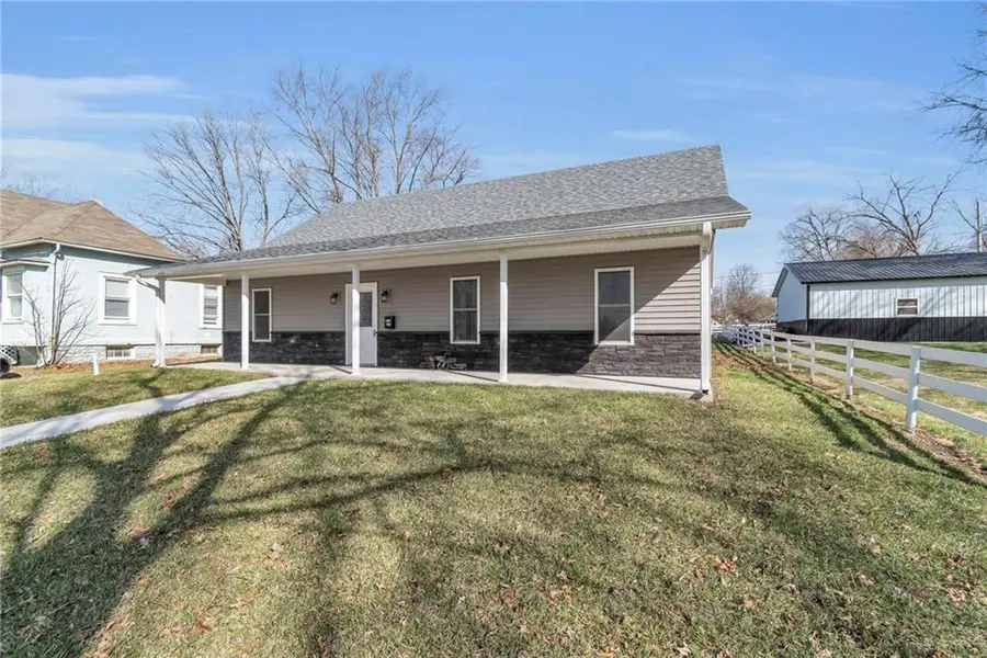 330 High ST, Cameron, MO 64429