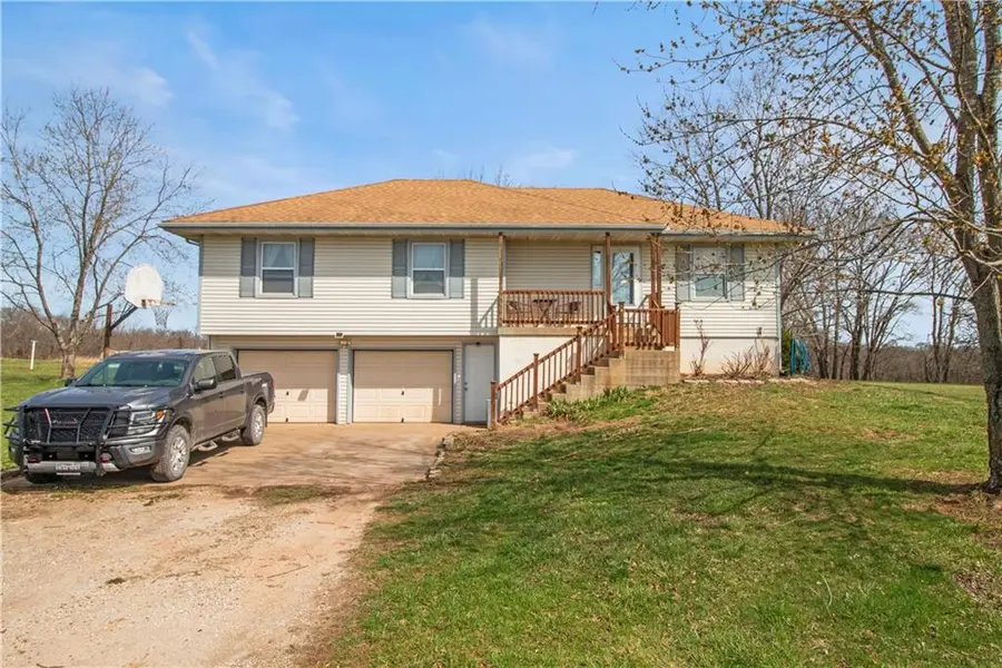 3308 E 303rd ST, Cleveland, MO 64734