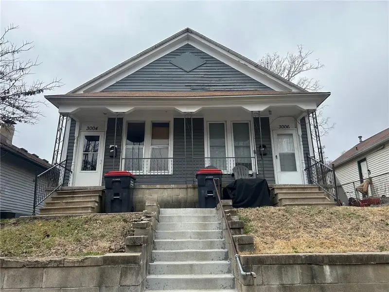 3004 & 3006 N 10th ST, St Joseph, MO 64505