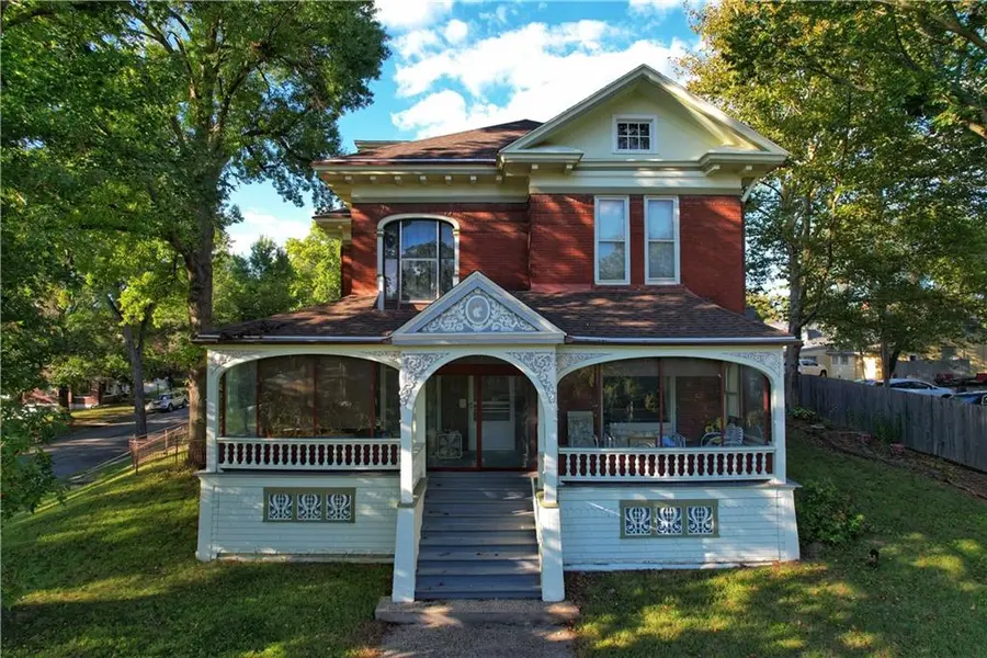 400 N 3rd ST, Atchison, KS 66002