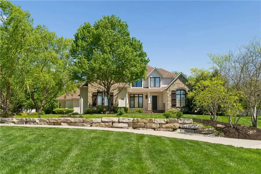 13917 Mastin ST, Overland Park, KS 66213
