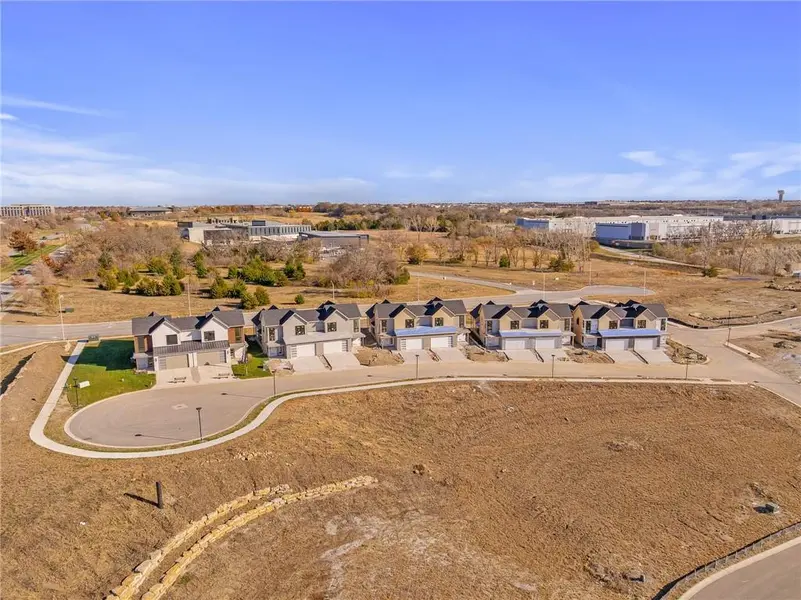 17790 W 96th ST, Lenexa, KS 66219