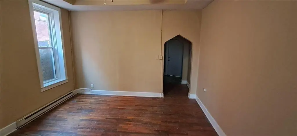 1500 Jules ST, St Joseph, MO 64501