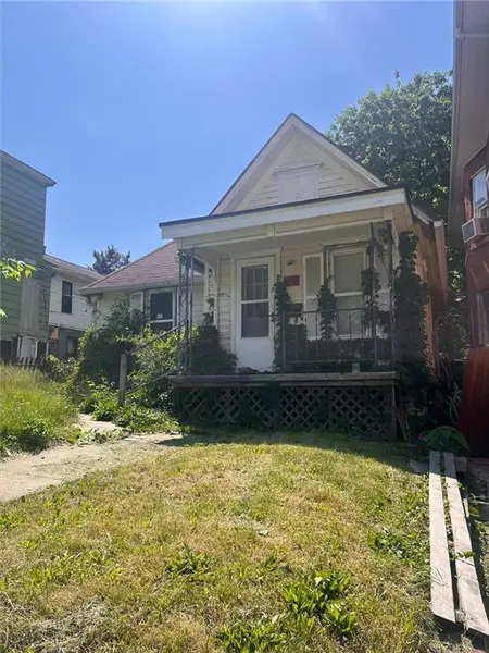 206 N 16th ST, St Joseph, MO 64501