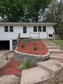 3603 Karnes RD, St Joseph, MO 64506