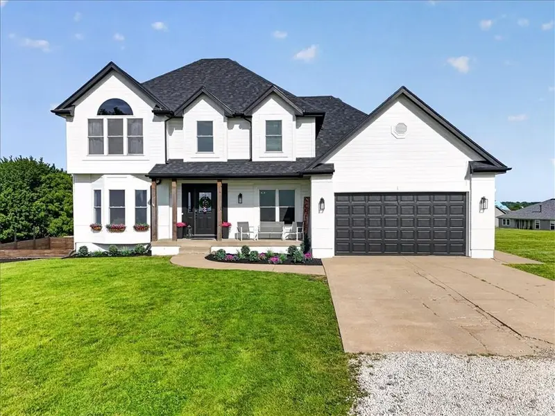715 S Minter RD, Grain Valley, MO 64029