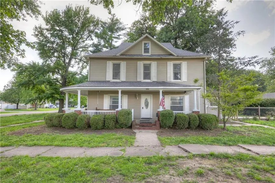 235 S Minnesota AVE, Columbus, KS 66725