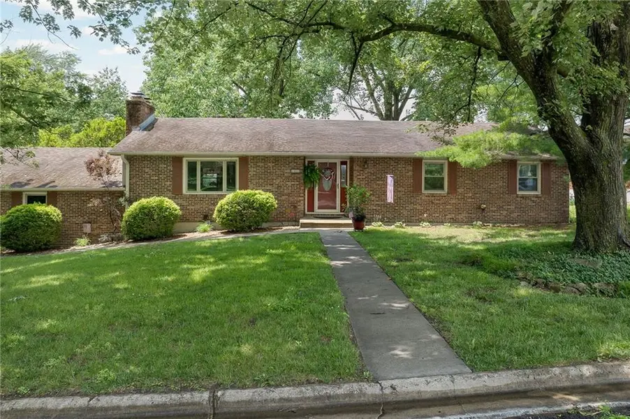 1420 Dowell DR, Chillicothe, MO 64601