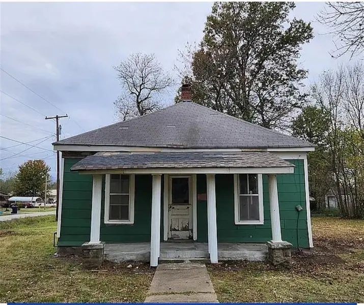 939 S Wyandotte AVE, Baxter Springs, KS 66713