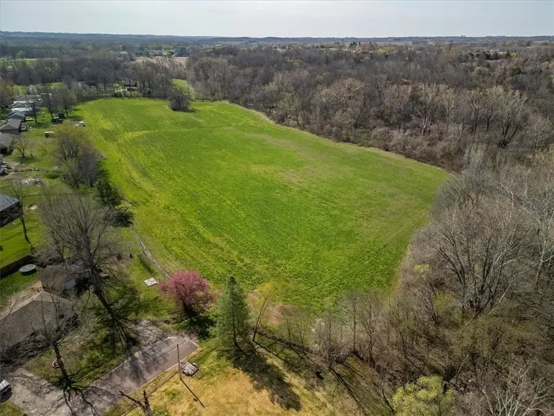 Chickadee CT, Agency, MO 64401