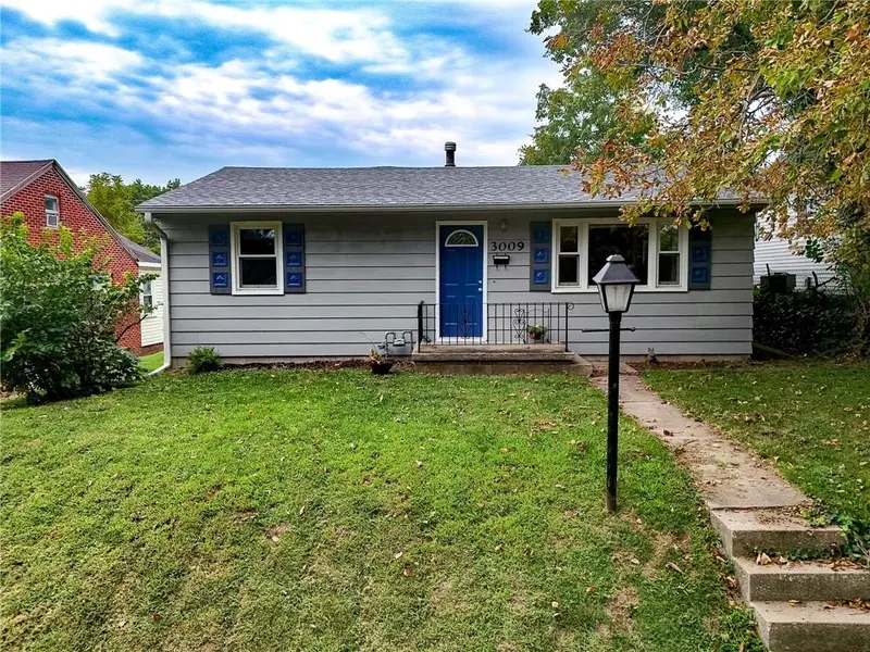 3009 Locust ST, St Joseph, MO 64501