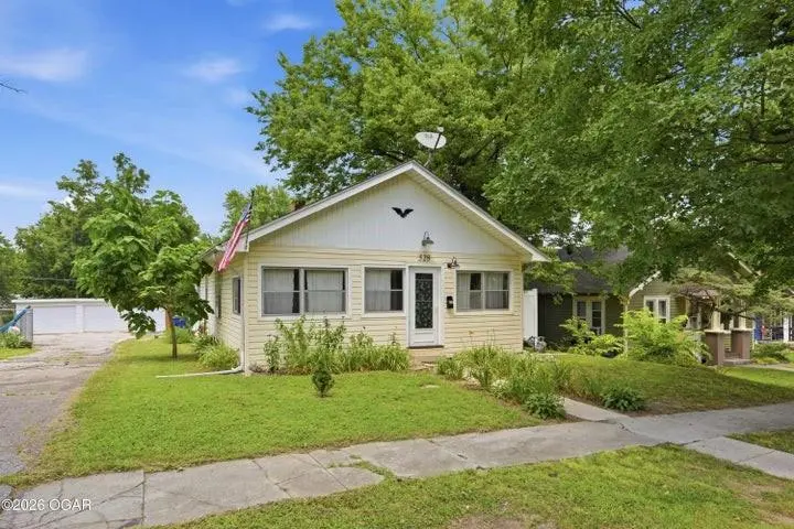 528 E 15th ST, Baxter Springs, KS 66713