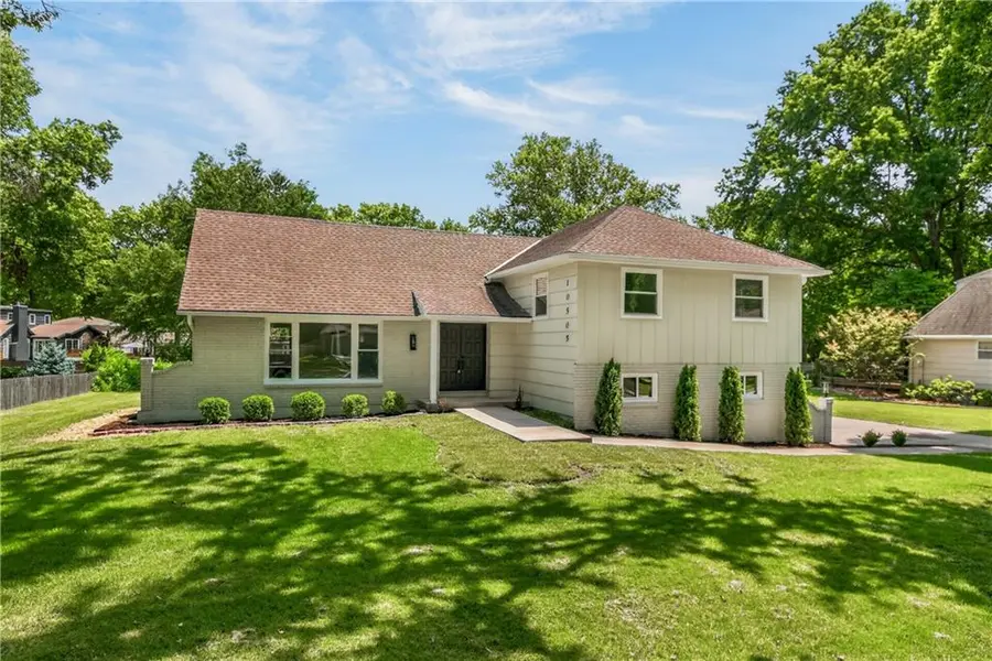 10505 Belinder RD, Leawood, KS 66206