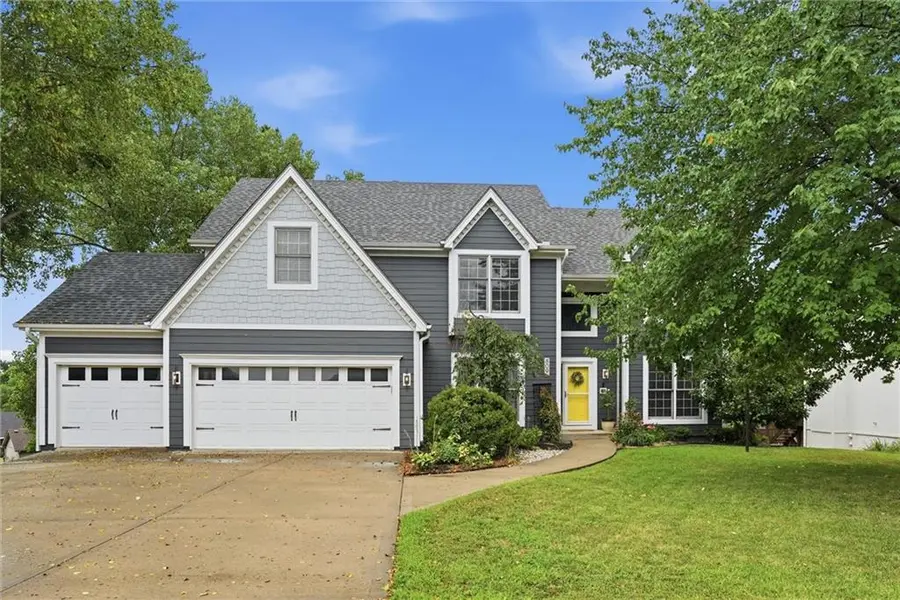 809 Cottonwood PL, Liberty, MO 64068