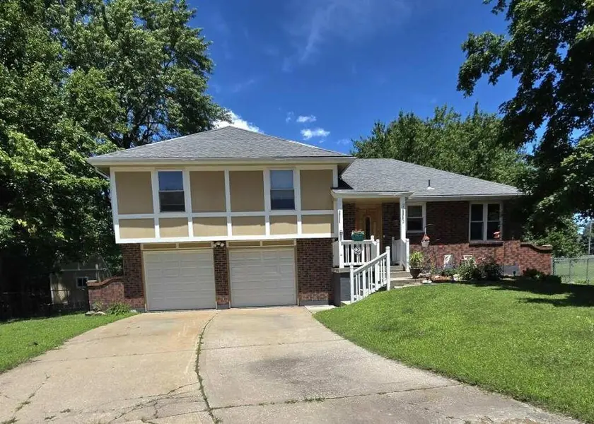 16912 E 170th CT, Belton, MO 64012