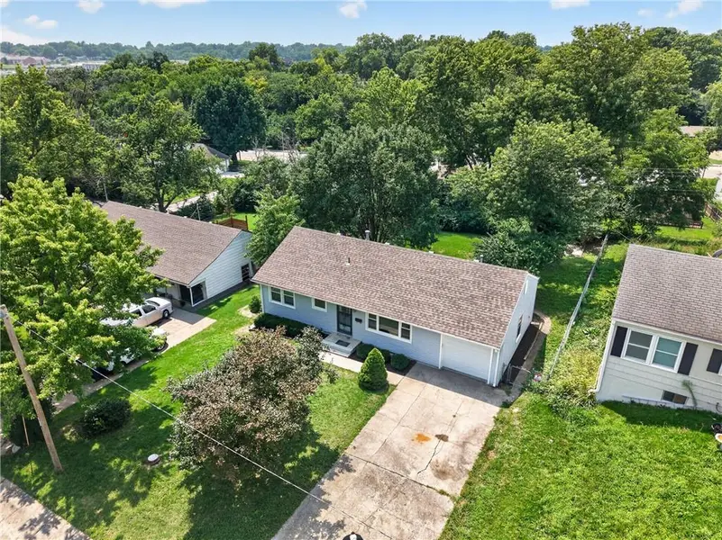 9108 Central ST, Kansas City, MO 64114