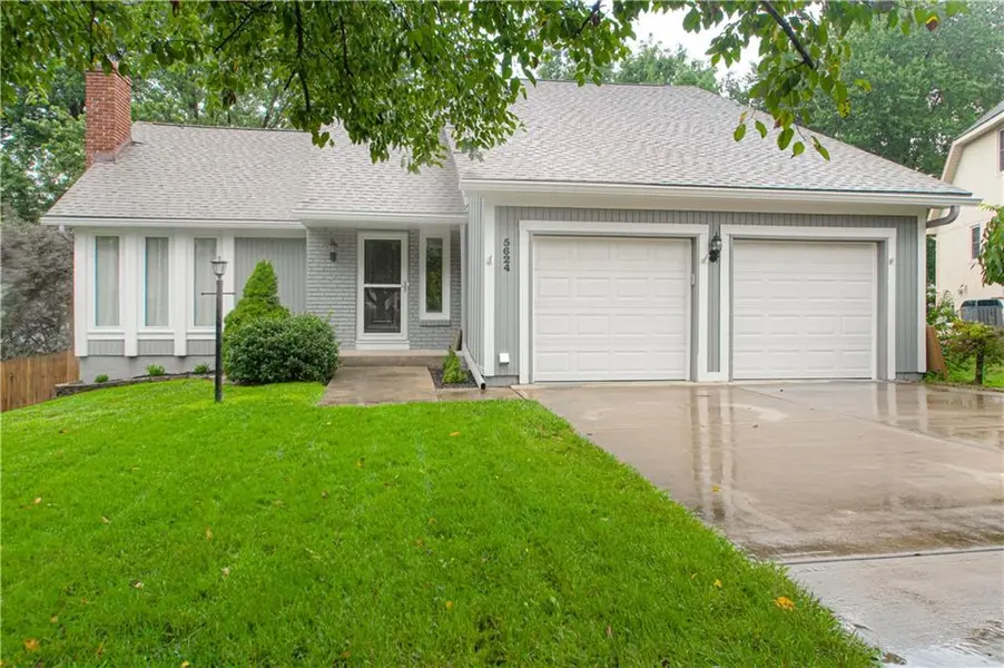 5624 N Gladstone PL, Gladstone, MO 64119